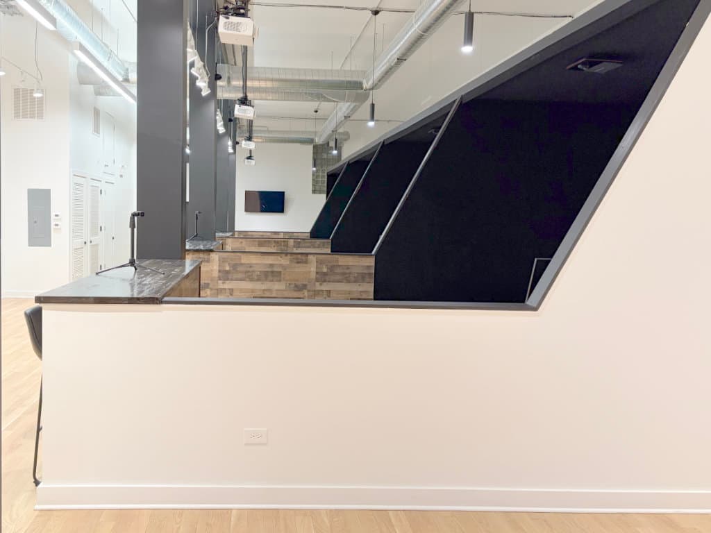 PARennial Golf Wicker Park facility